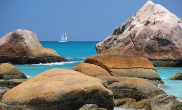Seychelles in barca a vela